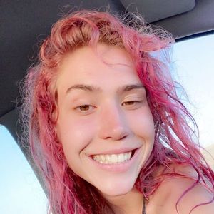 Meet your Posher, Annie